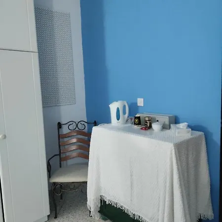 Rum i privatbostad quiet central village *